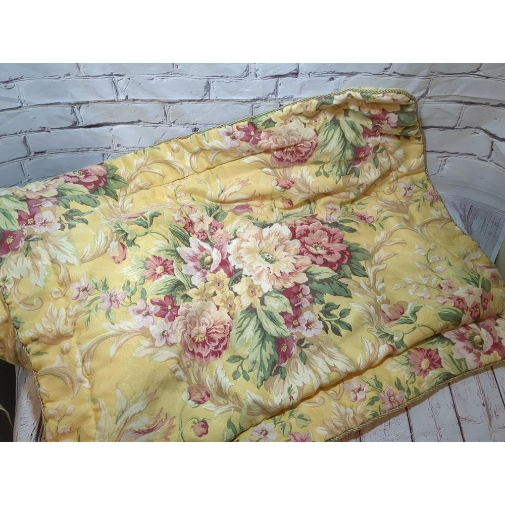 CROSCILL Pavilion‎ 2 King Pillow Shams Quilted Yellow Floral Cottage Core Shabby
